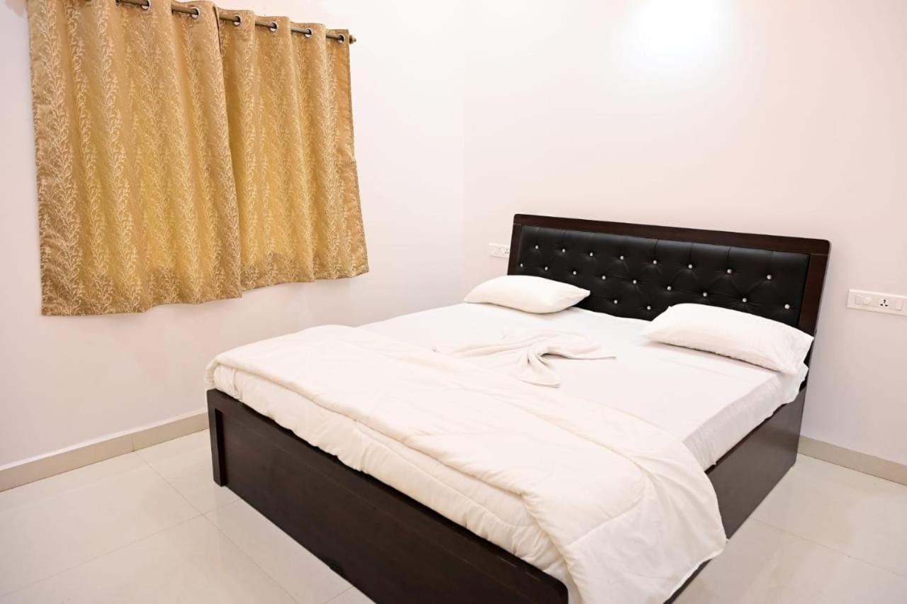 White House Villa-Private Pool Navelim 외부 사진